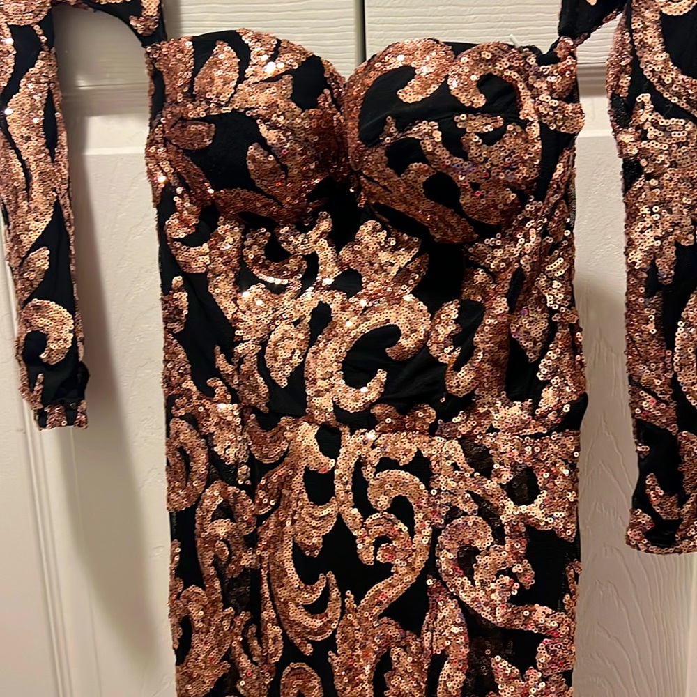 PROM DRESS! - Picture 2 of 7